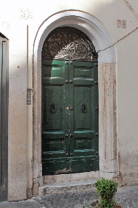 Piazza_Pollarola-Palazzo_al_n_38-Portone