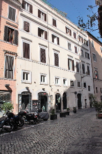 Piazza_Pollarola-Palazzo_al_n_38