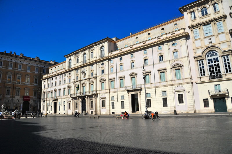 Piazza_Navona-Palazzo_Paphili_al_n_11 (3)