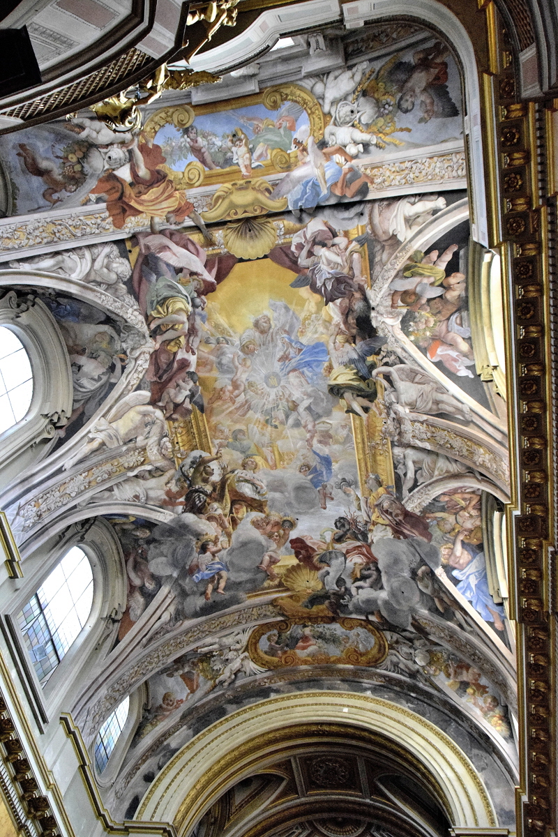 Piazza_S_Pantaleo-Chiesa_omonima-Soffitto (2)