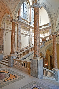 Piazza_S_Pantaleo-Palazzo_Braschi-Scala (27)