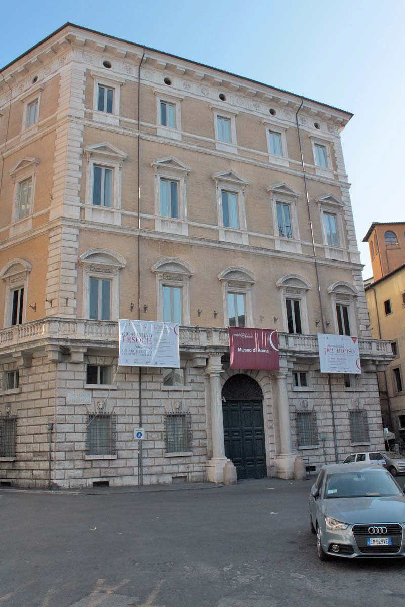 Piazza_di_S_Pantaleo-Palazzo_Braschi