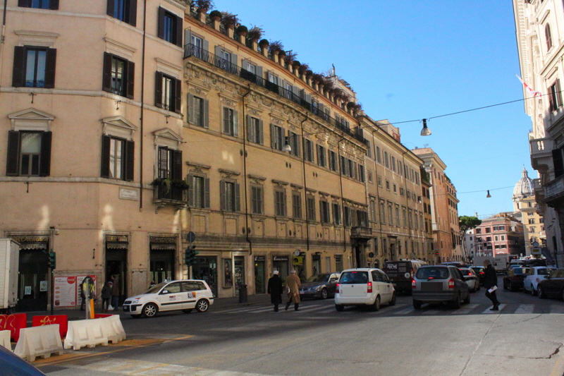Corso_Vittorio_Emanuele_II-Palazzo_Cesi_Viscardi-al_n_18