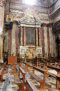 Piazza_del_Gesu-Chiesa_omonima-Cappella_di_S_Francesco_Saverio (2)
