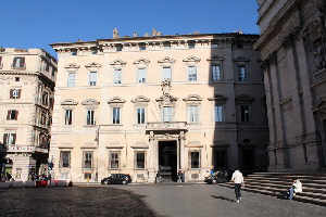 Piazza_del_Gesu-Palazzo_Altieri-al_n_49 (3)