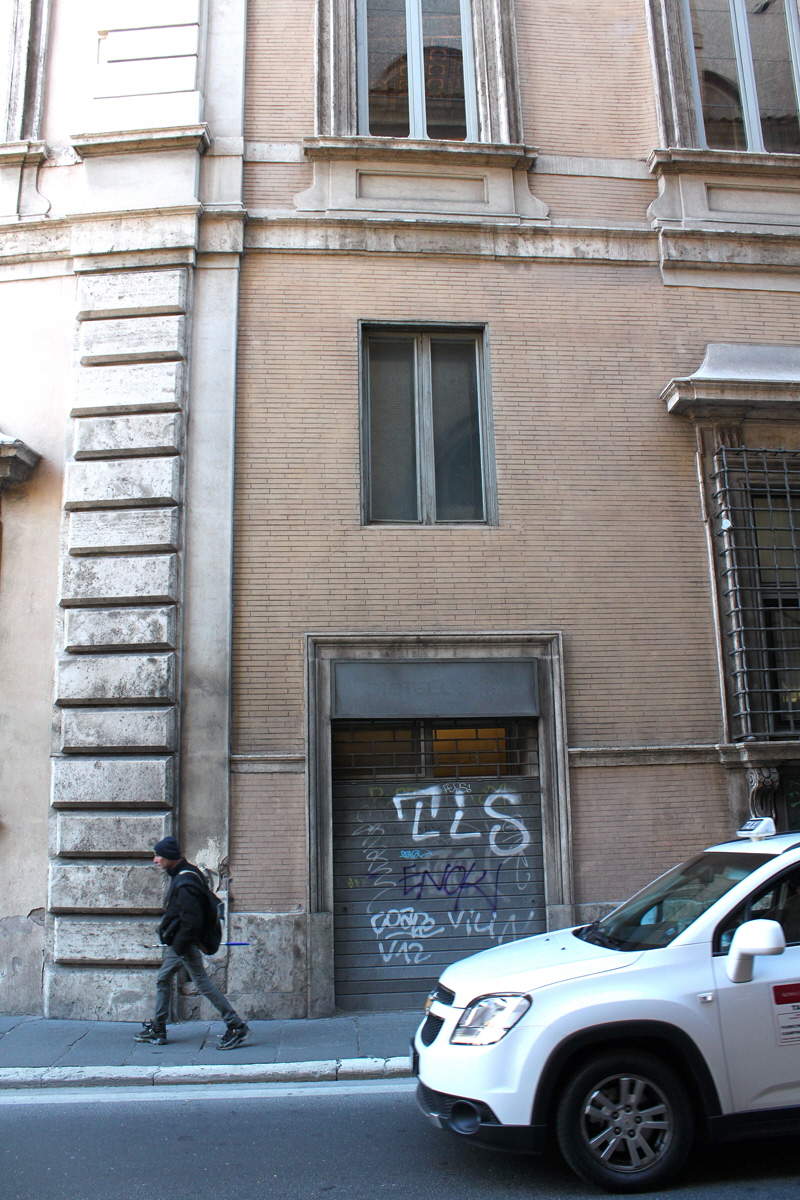 Piazza_del_Gesu-Palazzo_Altieri-finestra (5)