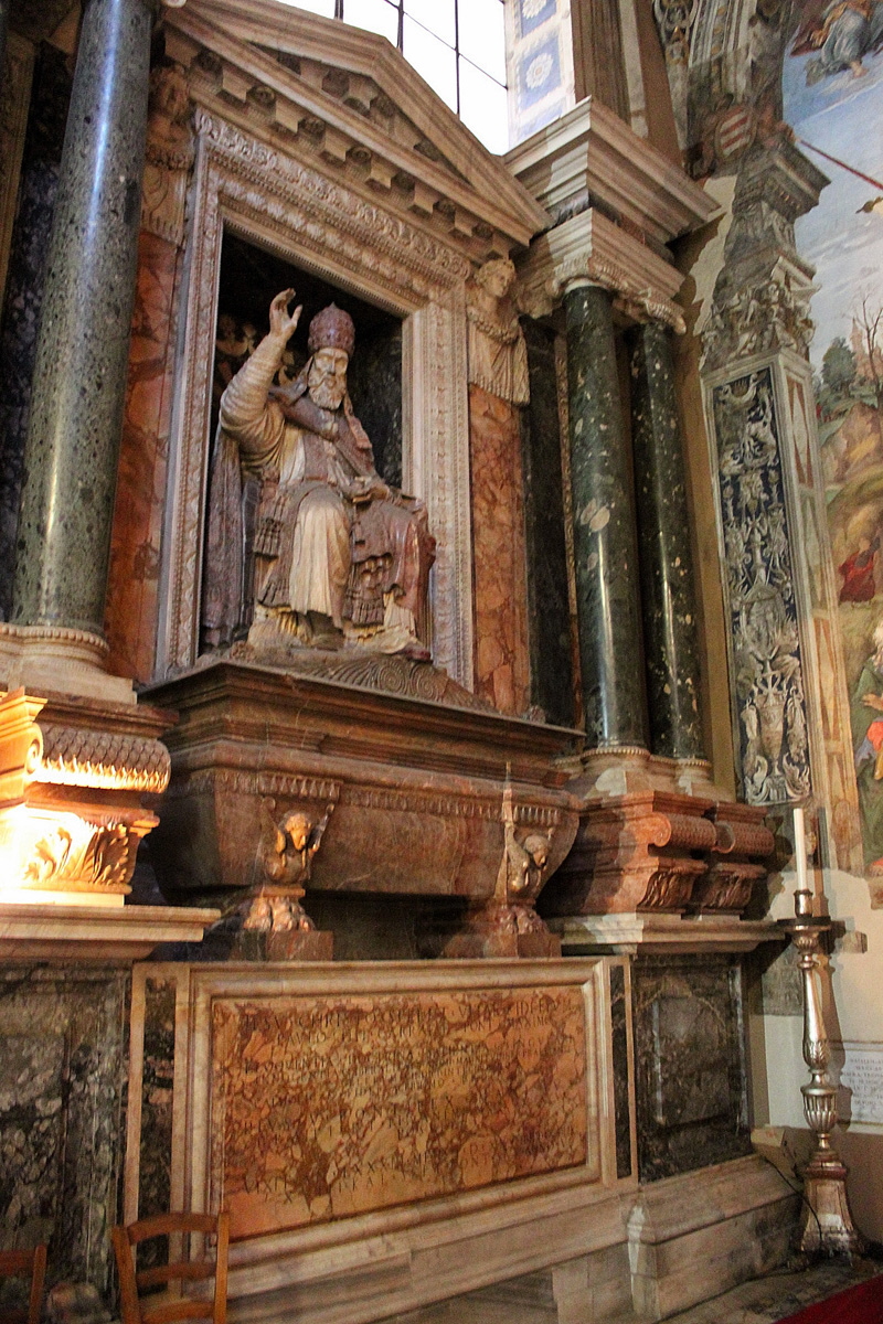 Piazza_della_Minerva-Chiesa_di_S_Maria_sopra_Minerva-Tomba_di_Paolo_IV-1559 (2)