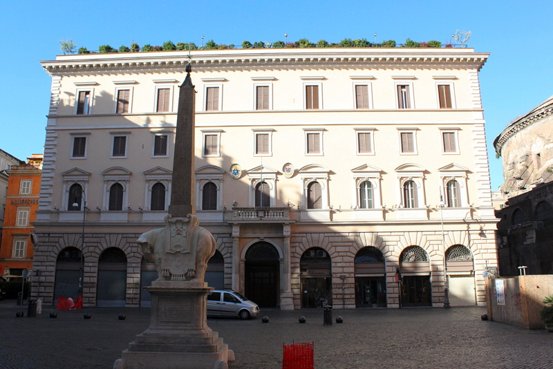 Piazza_della_Minerva-Palazzo_Severoli-Pontificia_Accademica_Ecclesiastica (4)