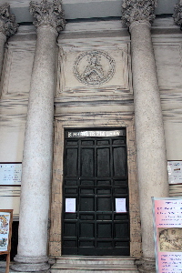 Via_Lata-Chiesa_di_S_Maria-Ingresso