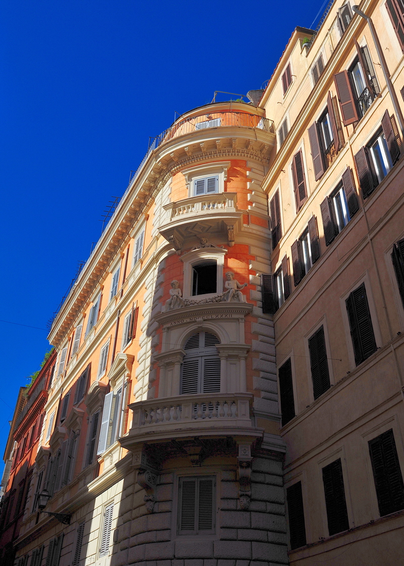 Via_Pie_di_Marmo-Palazzo