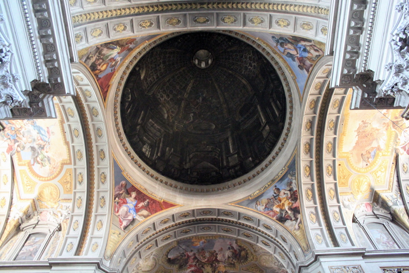 Piazza_S_Ignazio-Chiesa_omonima-Cupola (2)