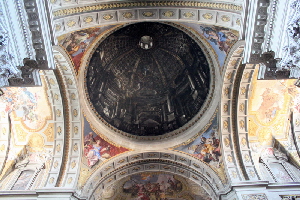 Piazza_S_Ignazio-Chiesa_omonima-Cupola (4)