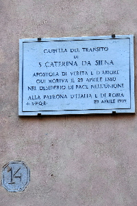 Piazza_di_S_Chiara-Lapide_a_S_Caterina_al_n_14 (2)
