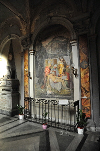 Via_S_Stefano_del_Cacco-Chiesa_omonima-Pieta_di_Perin_del_Vaga-1519