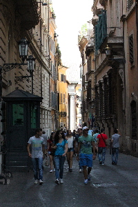 Via_del_Seminario-verso_il_Pantheon