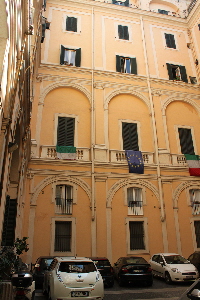 Via_di_S_Nicola_dei_Cesarini-Palazzo_Nobili-Vitelleschi_al_n_3-Cortile (2)