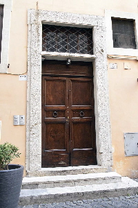 Arco_dei_Banchi-Palazzo_al_n_8 (2)