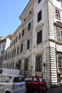 Via_degli_Acquasparta-Palazzo_Ruiz
