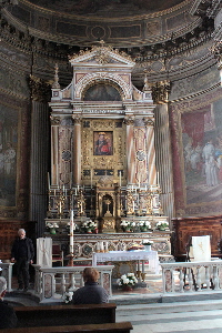 Via_dei_Banchi_Vecchi-Chiesa_di_S_Lucia-Altare_maggiore