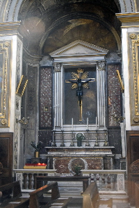 Via_dei_Banchi_Vecchi-Ciesa_di_S_Lucia_del_Gonfalone-Cappella del Crocifisso