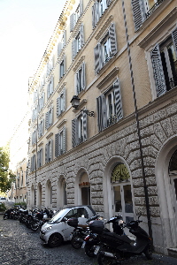 Via_dei_Bresciani-Palazzo_al_n_36