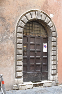 Via_dei_Cimatori-Palazzo_al_n_19-Portone