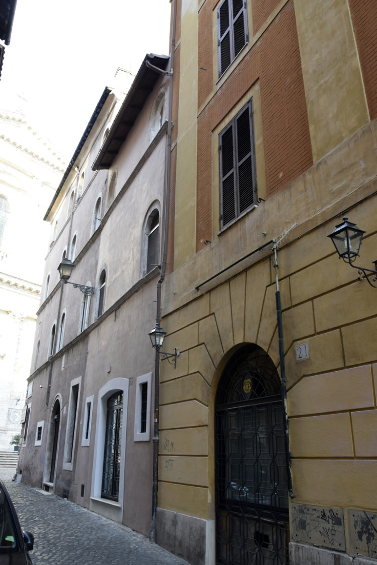 Via_del_Consolato-Palazzo_al_n_20