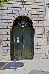 Via_del_Consolato-Palazzo_al_n_6-Portone (3)