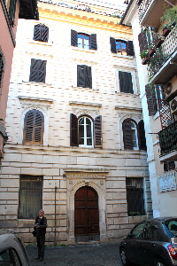 Vicolo_della_Campanella-Palazzo_al_n_11 (2)
