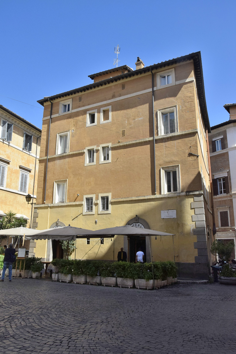 Piazzetta di S Simeone-Palazzo_al_n_26