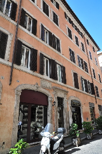 Via_dei_Coronari-Palazzo_al_n_2a