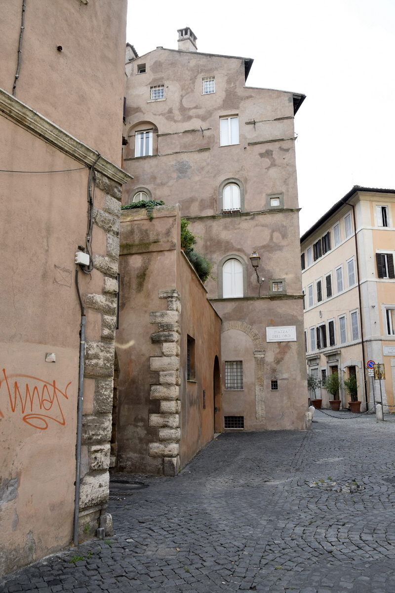 Piazza_dell'Oro