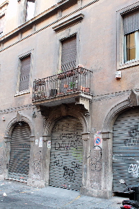 Via_Paola-Palazzo_al_n_29-Portone