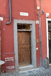 Via_di_Panico-Palazzo_al_n_1a-Portone