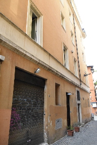 Vicolo_delle_Palle-Palazzo_al_n_33