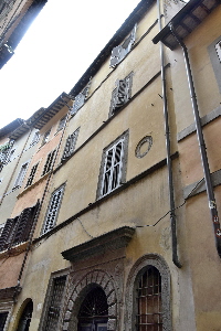 Vicolo_delle_Vacche-Palazzo_al_n_8a