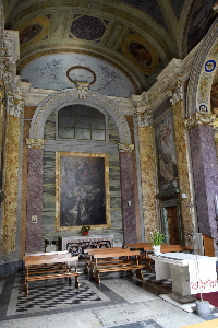 Largo_dei_Librari-Chiesa_di_S_Barbara-Altare_sinistro (2)