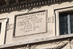 Piazza_Capo_di_Ferro-Palazzo_Spada-Capodiferro_al_n_13-Scritta_Gneo_Pompeo_Magno