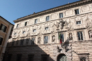 Piazza_Capo_di_Ferro-Palazzo_Spada-Capodiferro_al_n_13 (3)