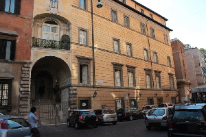 Piazza_Cenci-Palazzo_Cenci_al_n_7a