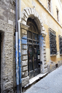 Via_dei_Cappellari-Palazzo_Pactis_Baracchini_al_n_100-Portone