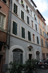 Via_dei_Cappellari-Palazzo_al_n_56 (2)
