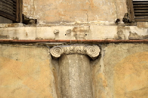 Via_dei_Giubbonari-Portico-medievale_al_n_61-63 (7)