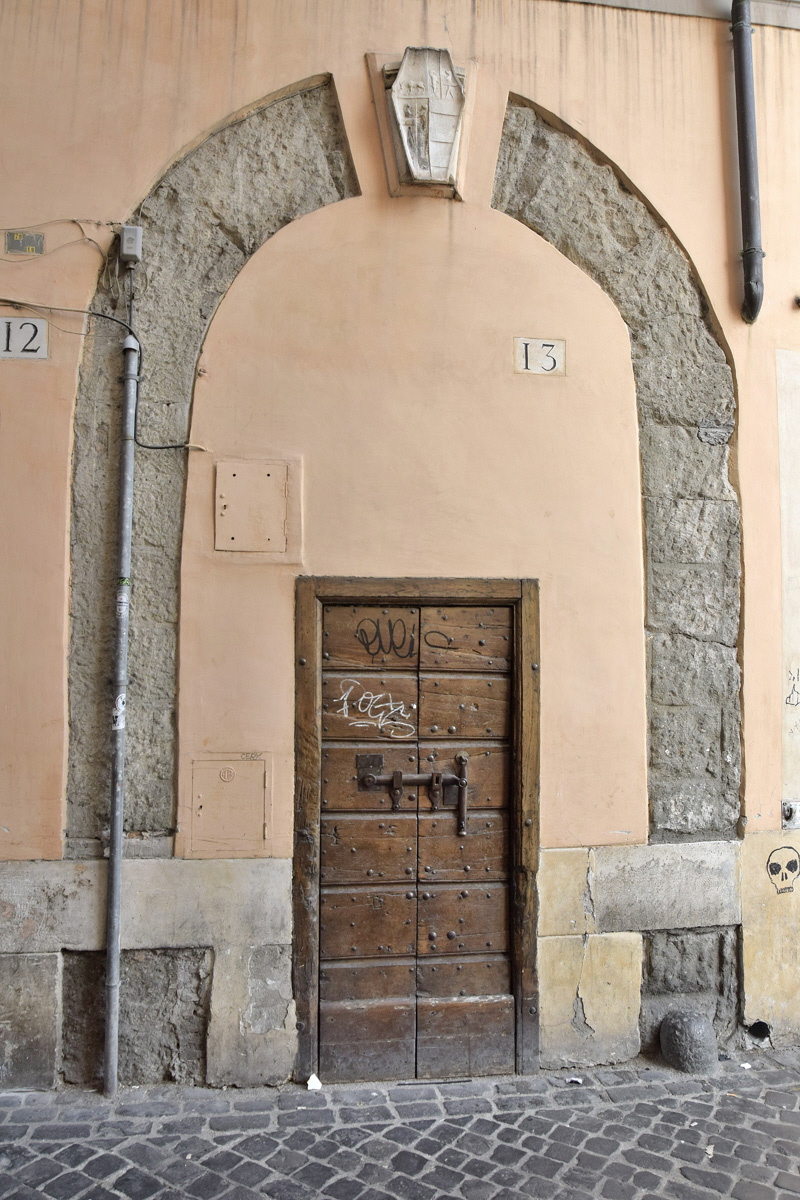 Vicolo_del_Gallo-Palazzo_del_Gallo_al_n_13-ex-ingresso (3)