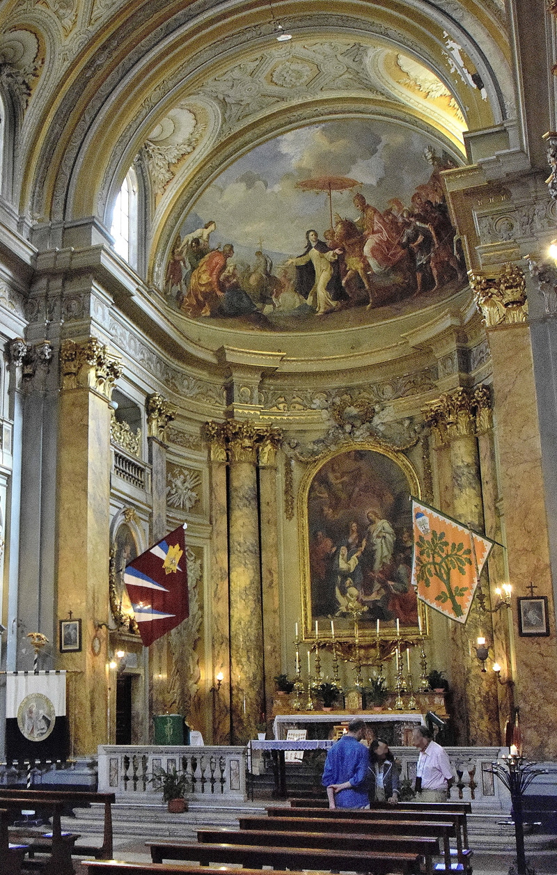 Via_Giulia-Chiesa_di_S_Caterina_da_Siena-Altare_maggiore (2)