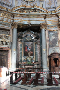 Via_Giulia-Chiesa_di_S_Maria_dell'Orazione_e_Morte-Cappella_laterale (4)