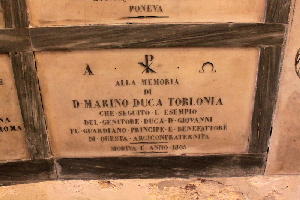 Via_Giulia-Chiesa_di_S_Maria_dell'Orazione_e_Morte-Lapide_di_Marino_Torlonia-1865