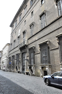 Via_Giulia-Palazzo_Sacchetti_al_n_66-200