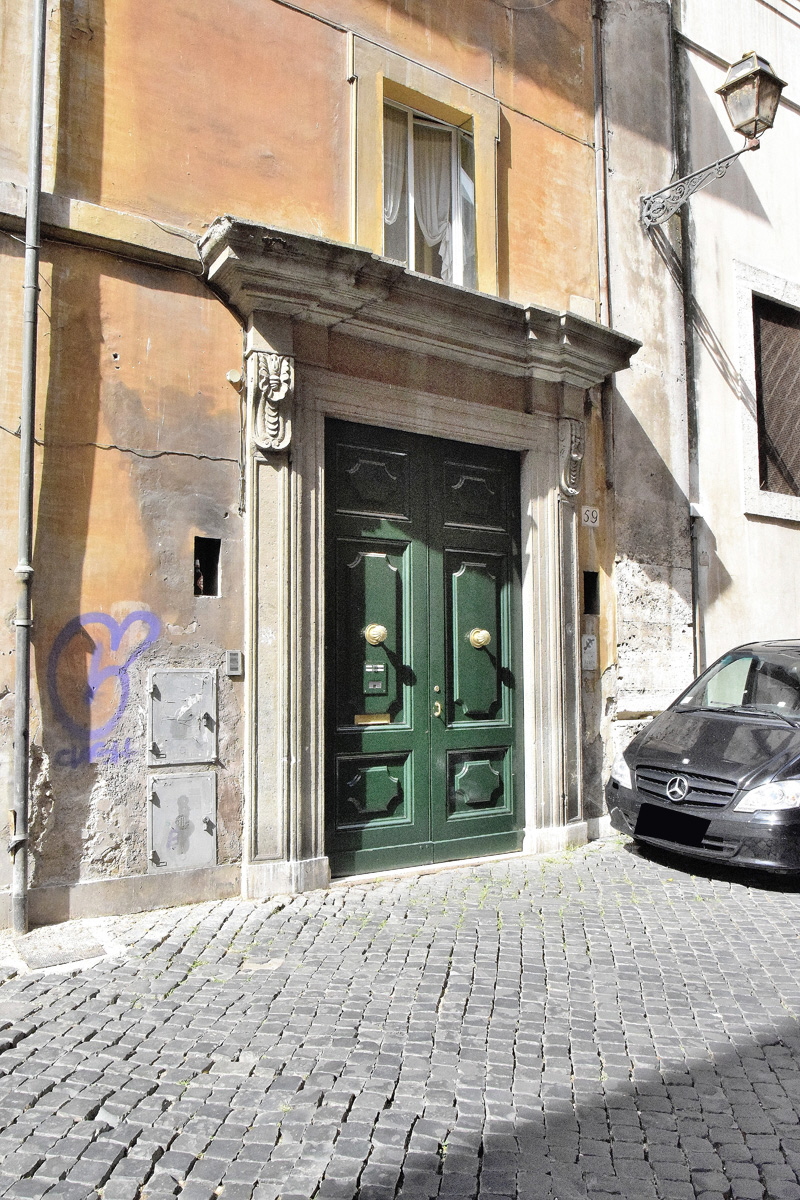Via_Giulia-Palazzo_al_n_59-Portone