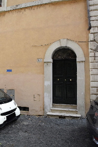 Via_Giulia-Palazzo_al_n_83-Portone